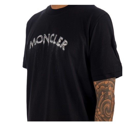[몽클레어] 8C00002 89A17 999 암로고 패치 레터링 라운드 반팔티셔츠 블랙 남성 티셔츠 / TJ,MONCLER