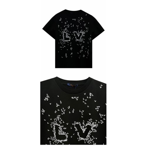 [루이비통] 1AA53 스프레드 LV 자수 라운드 반팔티셔츠 블랙 남성 티셔츠 / TEO,LOUIS VUITTON