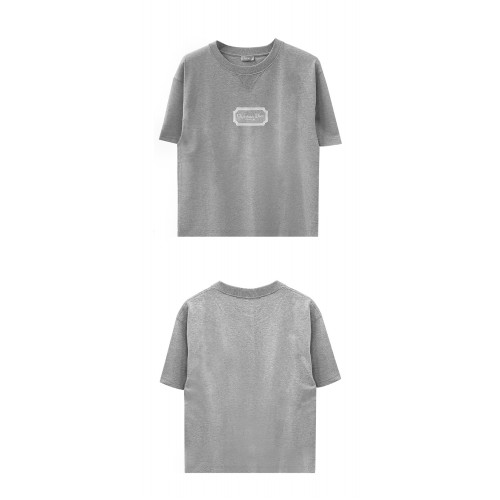 [디올] 343J696C0554 C880 프레임 로고 자수 라운드 반팔 티셔츠 캐주얼 핏 그레이 남성 티셔츠 / TEO,DIOR